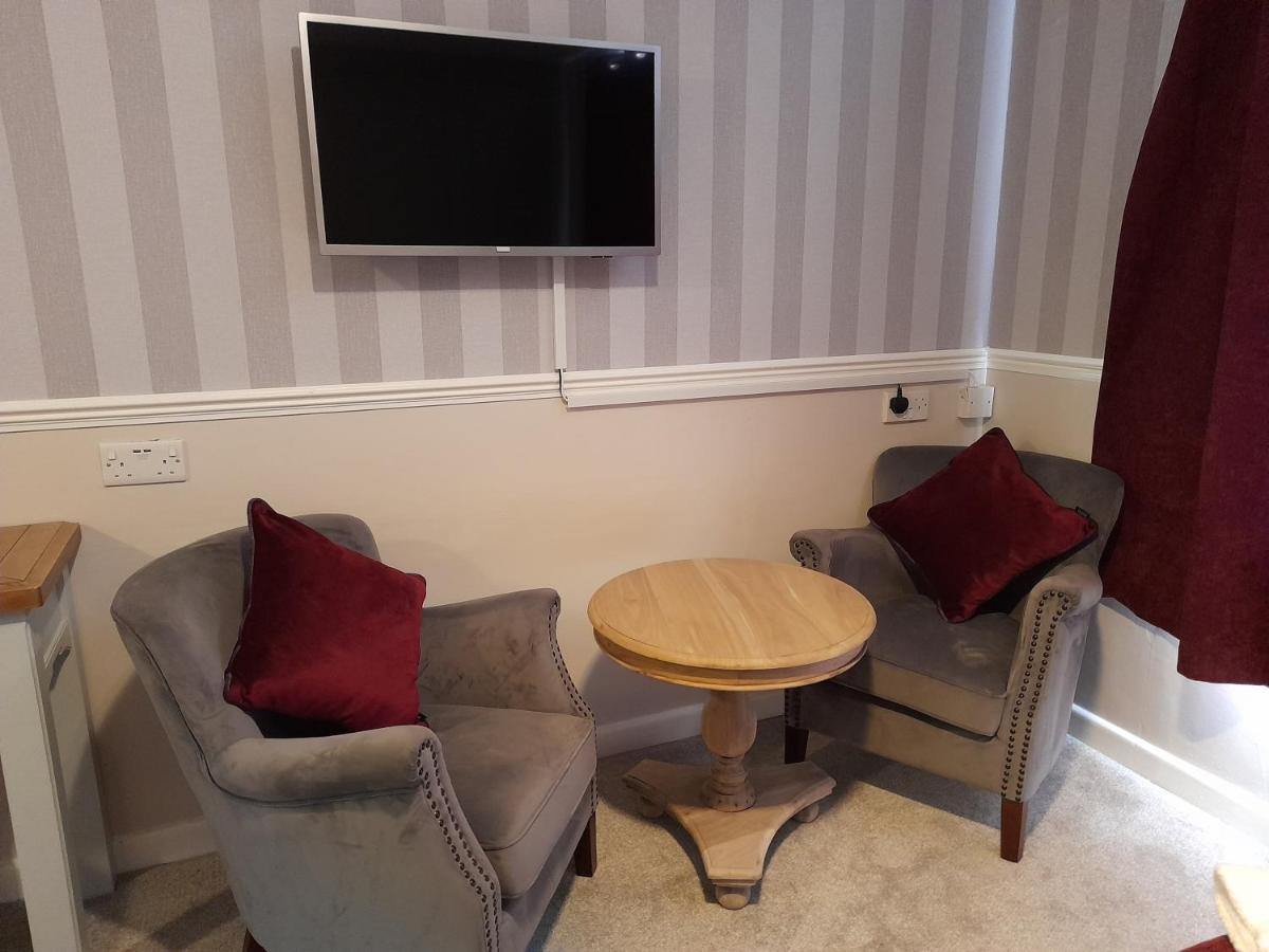 Fairwater Head Hotel Аксминстър Екстериор снимка