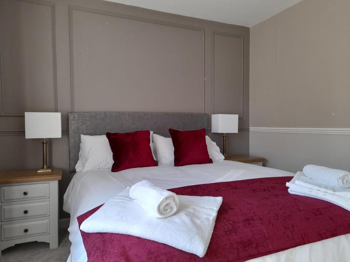 Fairwater Head Hotel Аксминстър Екстериор снимка