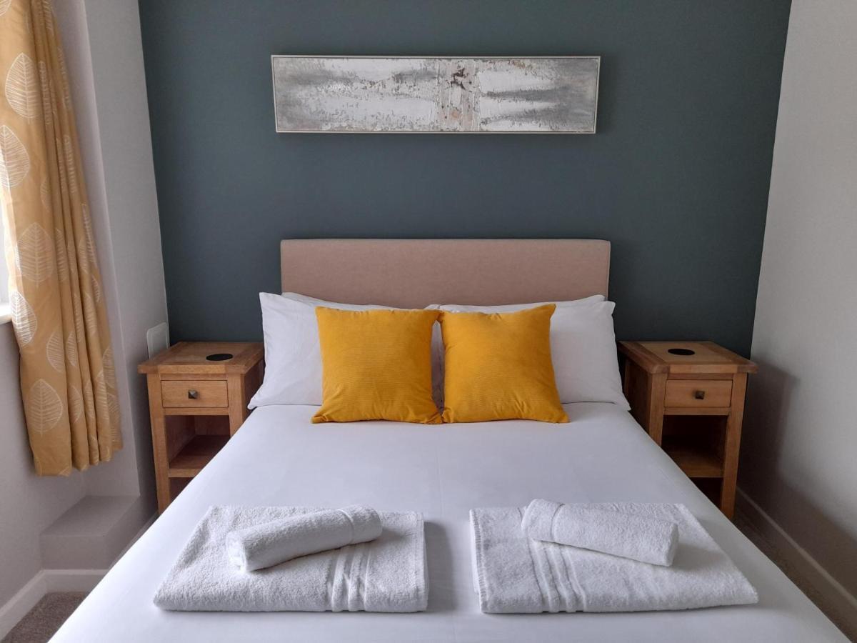 Fairwater Head Hotel Аксминстър Екстериор снимка