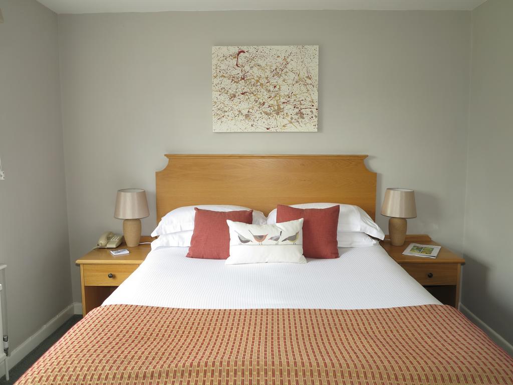 Fairwater Head Hotel Аксминстър Екстериор снимка