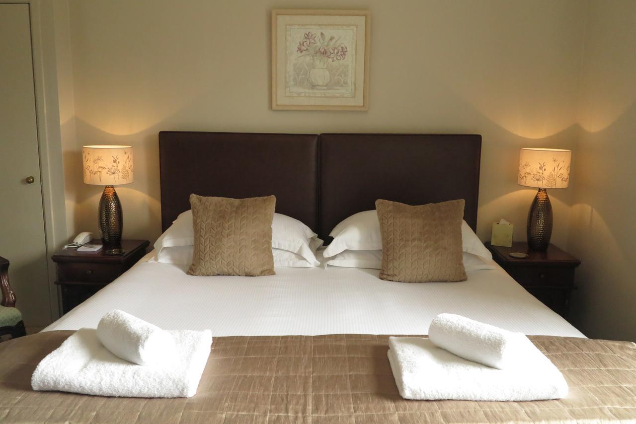Fairwater Head Hotel Аксминстър Екстериор снимка