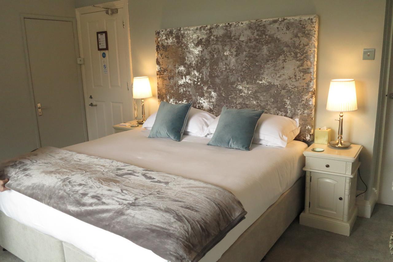 Fairwater Head Hotel Аксминстър Екстериор снимка