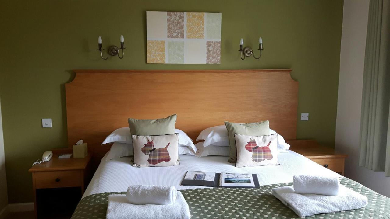 Fairwater Head Hotel Аксминстър Екстериор снимка