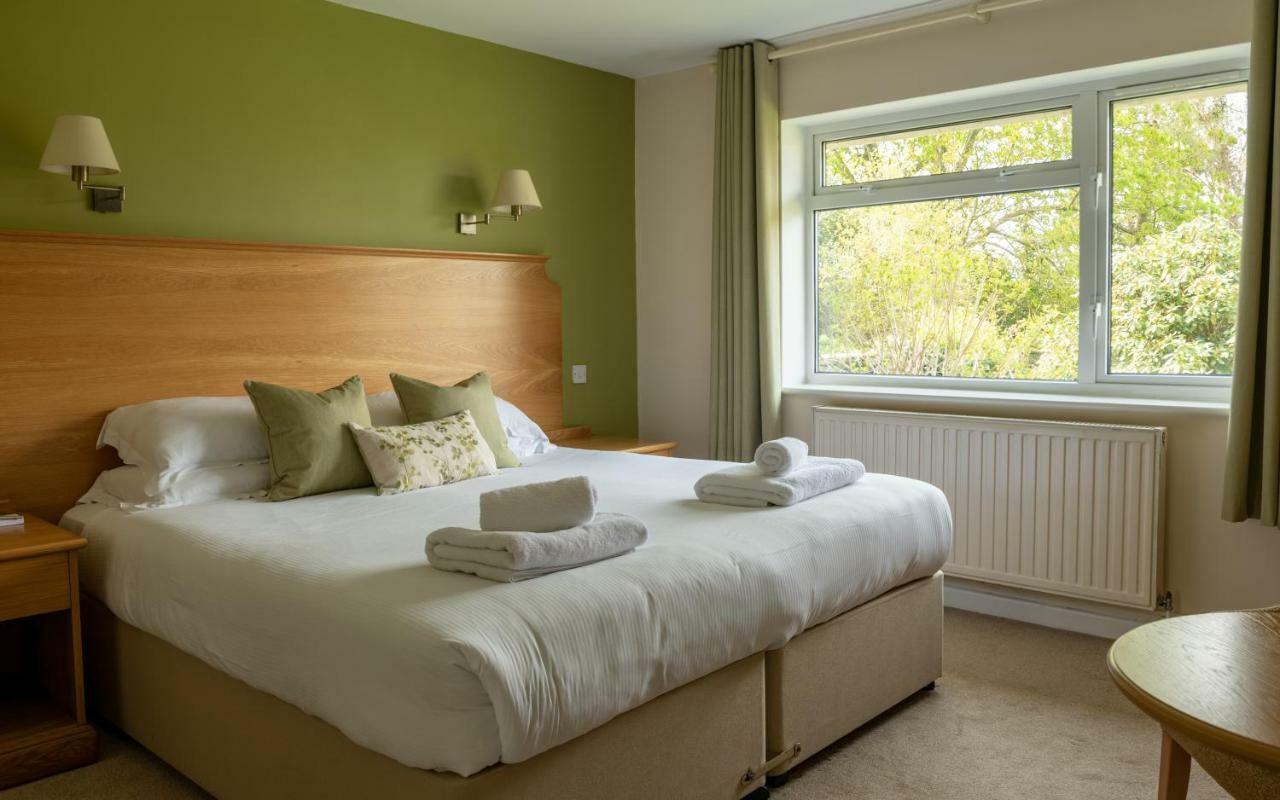 Fairwater Head Hotel Аксминстър Екстериор снимка