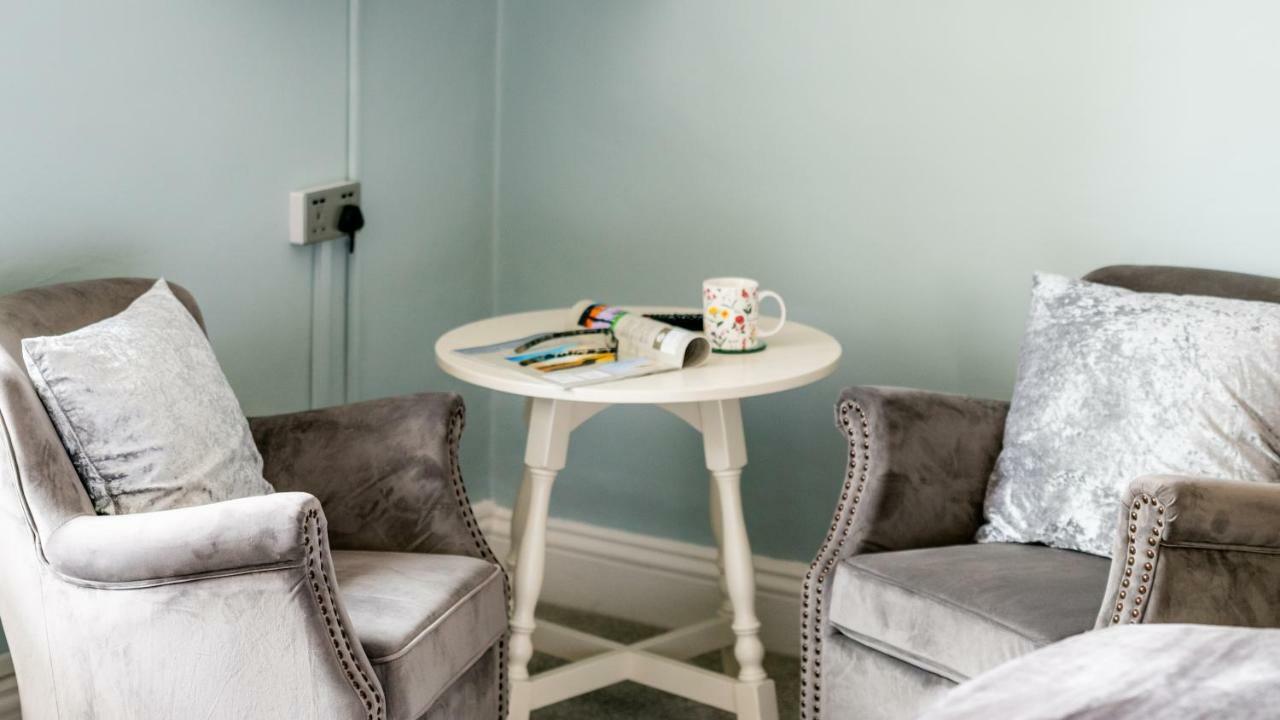 Fairwater Head Hotel Аксминстър Екстериор снимка