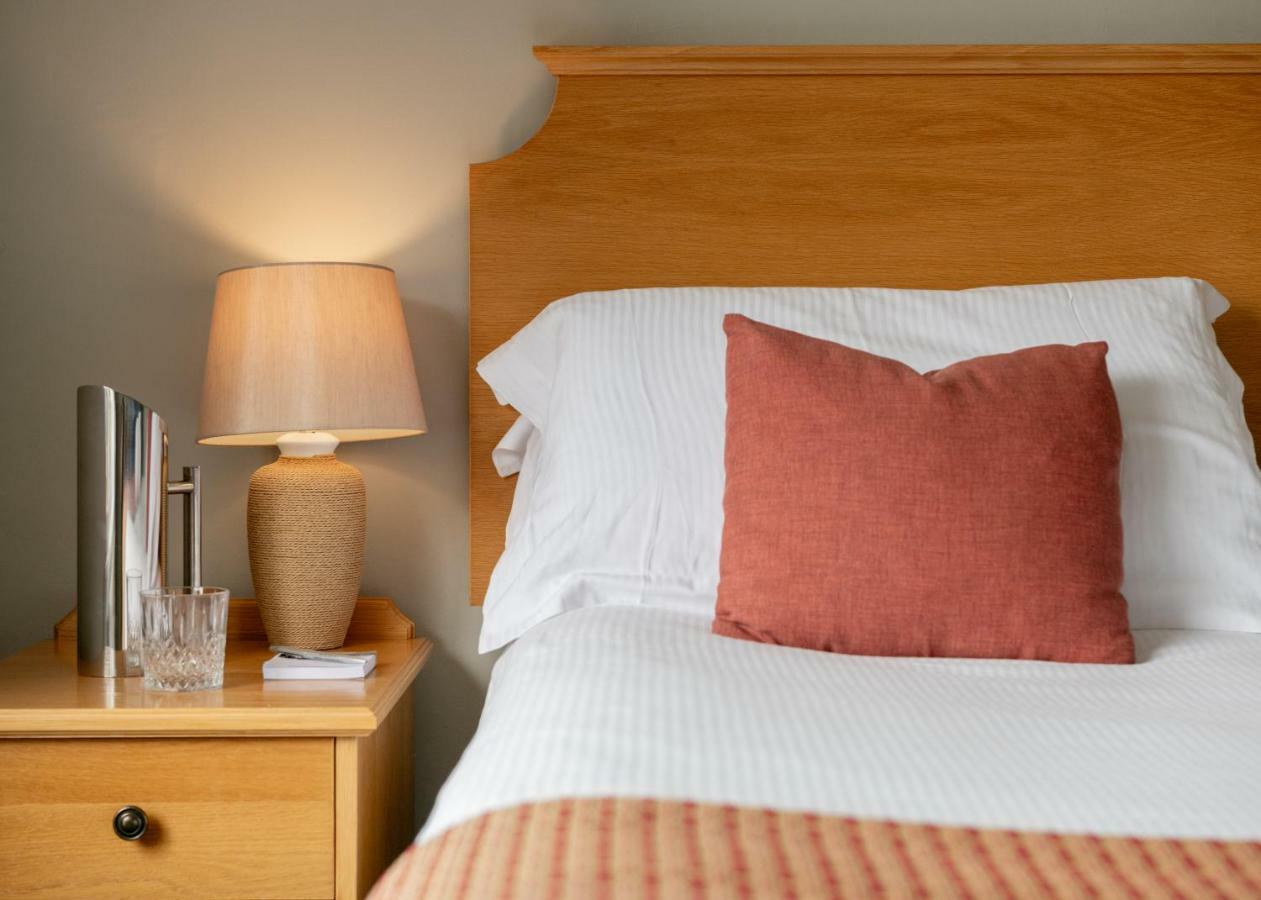 Fairwater Head Hotel Аксминстър Екстериор снимка